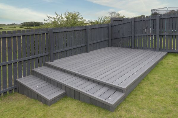 Cost of Vinyl Deck Construction in Peachtree City